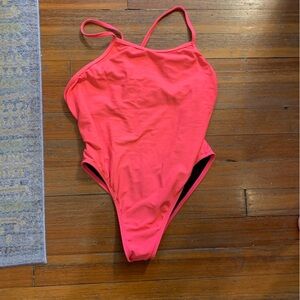 Hot pink jolyn size 32 Perry back